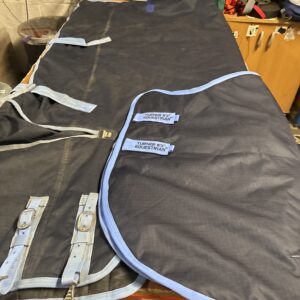 6’3 200g turner turnout rug with neck