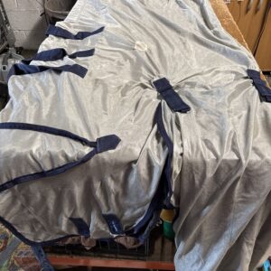 7’ townfields fly rug